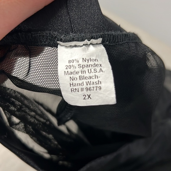 Mesh Skirt - Picture 3 of 3